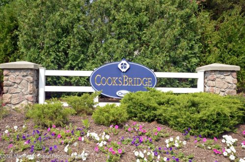 19 Brookfield Dr, Jackson Twp NJ 08527-3865 exterior