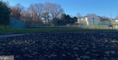 1244 Tristram Cir, West Deptford NJ  08051-2247 exterior