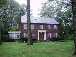 29 Gammons Rd, Newton, MA 02468-1215
