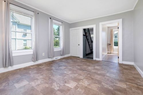 19 Jefferson St, Montgomery MA 01085-2821 exterior