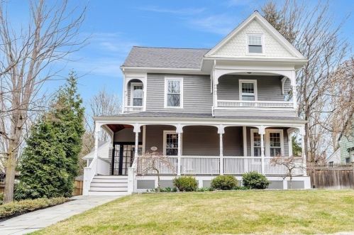 187 Gibbs St, Newton MA 02459-1927 exterior