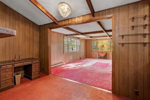 68 Washington St, Newton MA 02458-1726 exterior