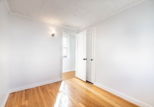 3 Hillsboro St, Quincy MA 02169-8913 exterior