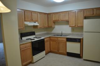 1104 Poplar Level Plz, Louisville KY  40217-1352 exterior