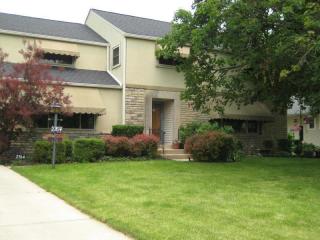 2764 Dale Ave, Columbus, OH 43209-1811