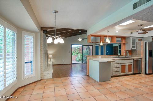 9226 33 Way, Phoenix AZ 85028-4920 exterior