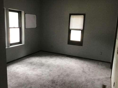 410 5th Ave, Princeton MN  55371-1304 exterior