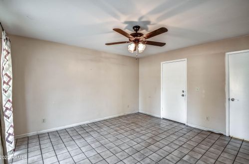 7330 Coolidge St, Phoenix AZ 85015-3845 exterior