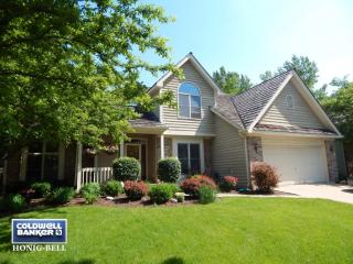 901 Clarendon Ln, Aurora IL  60504-3264 exterior