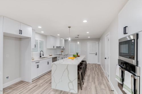 6320 4 Pl, Phoenix AZ 85012-1105 exterior