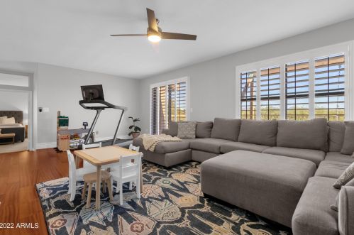 22209 41st St, Phoenix AZ  85050-6898 exterior