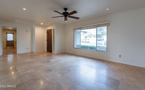 7502 22nd Pl, Phoenix AZ  85020-4711 exterior