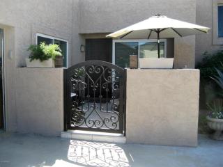4125 Charter Oak Rd, Phoenix, AZ 85032-7452