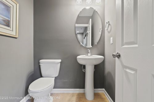 134 Waypoint Dr, Tinton Falls NJ 07724-2184 exterior