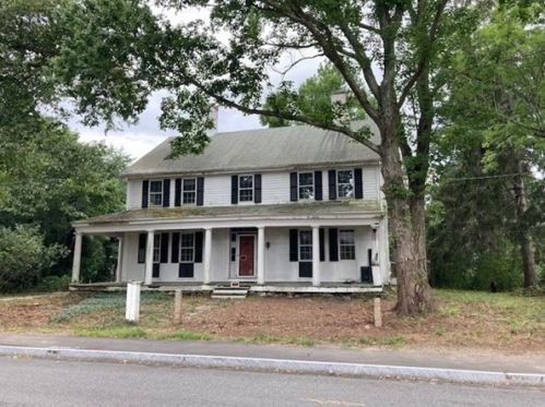 161 Howard St, West Bridgewater MA 02379-1713 exterior