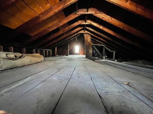 83 Houghton St, Worcester MA 01604-3823 exterior