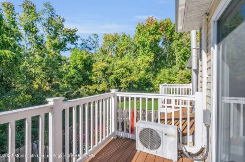 39 Colonial Ct, Jackson Twp NJ 08527-2264 exterior