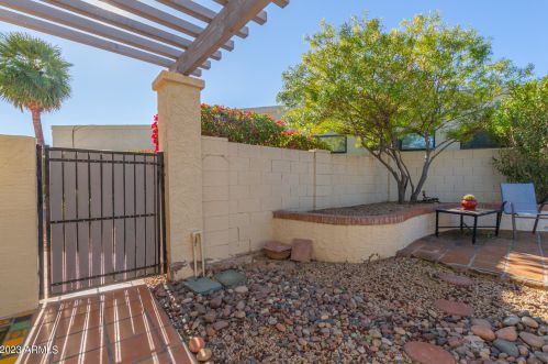 4718 Ardmore Rd, Phoenix AZ  85044-5713 exterior