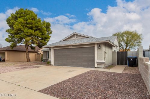 21057 33rd Dr, Phoenix, AZ 85027-3087