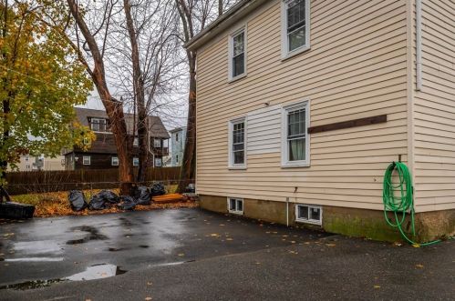 22 Collins St, Peabody MA 01960-1971 exterior