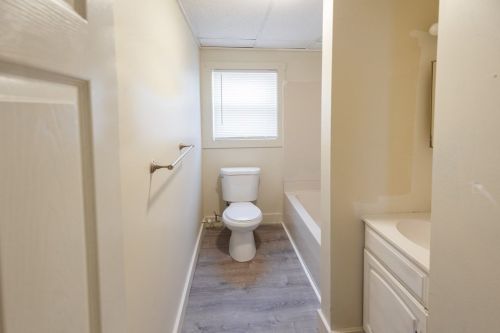 764 Plymouth Ave, Fall River MA 02721-1946 exterior