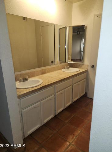 1728 Belmont Ave, Phoenix AZ  85020-4407 exterior