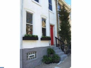 126 Burnside St, Philadelphia PA  19127-1705 exterior