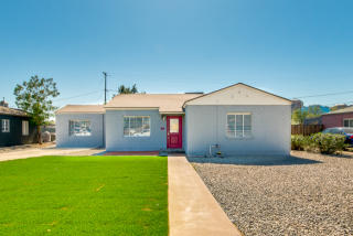 521 Mitchell Dr, Phoenix AZ  85012-2305 exterior