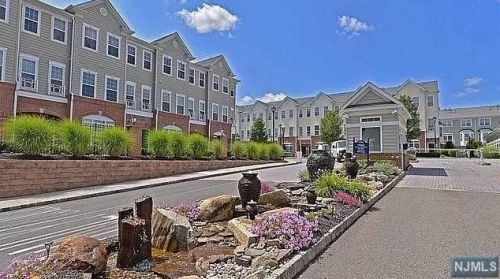 1506 Hamilton St, Belleville, NJ 07109-5345