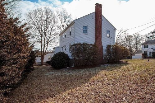 48 Craig St, Milton MA 02186-2513 exterior