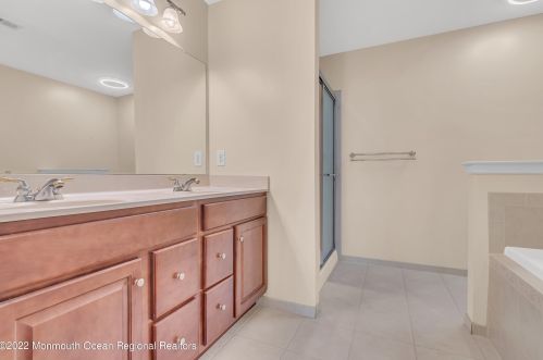 92 Brookfield Dr, Jackson Twp NJ  08527-3876 exterior