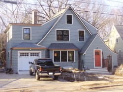 37 Manchester Rd, Newton, MA 02461-1120