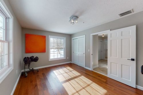 11 Colonial Dr, Shrewsbury MA  01545-1520 exterior