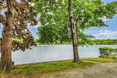 14 1st Ave, Methuen, MA 01844-1004