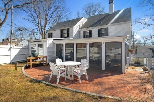 287 North St, Hingham MA 02043-2232 exterior