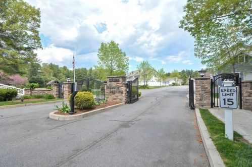 1601 Bay St, Taunton MA 02780-1479 exterior