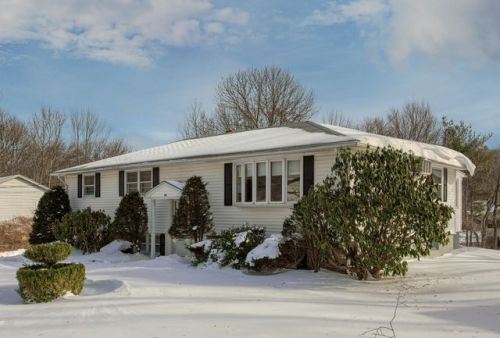 46 Barnard St, Shrewsbury, MA 01545-1506